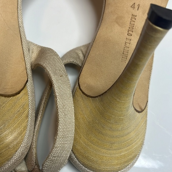 MANOLO BLAHNIK JEWELED HEELS - Picture 5 of 10